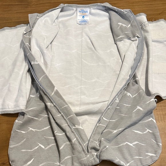 Halo Animal Print and Wave Kids Sleep Sacks - White and Gray (2 Pack) - Picture 6 of 15